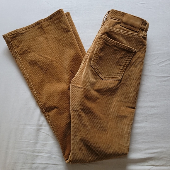Aritzia's Denim Forum Mariane Flare corduroy pants, Golden amber, size 25 - Picture 3 of 12